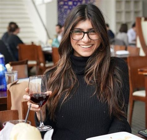 mia khalifa education|Mia Khalifa: Bio, Height, Weight, Age, Measurements